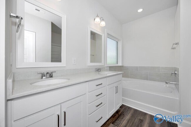 Building Photo - 23354 Worcester Ln