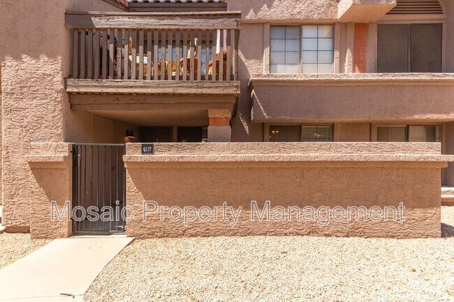Building Photo - 700 E Mesquite Cir