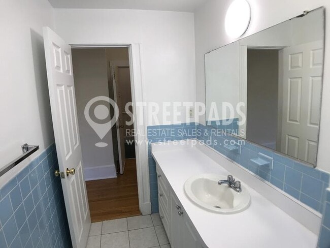 Building Photo - 2 bedroom in Brookline MA 02446