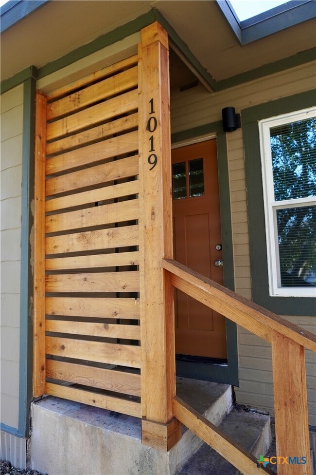 Building Photo - 1019 Haynes St