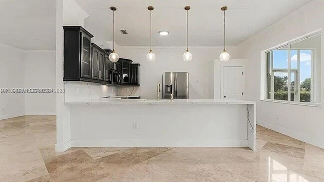 Building Photo - 2755 Dunwoodie Pl