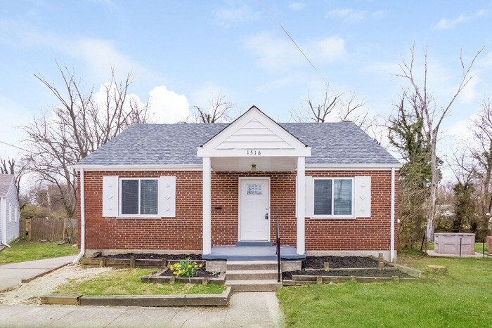 Primary Photo - 1516 Collegewood Ln