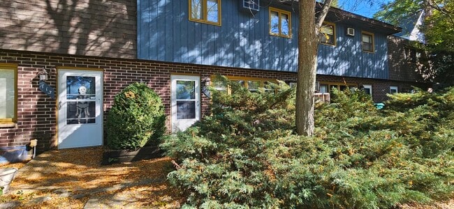 Building Photo - 111 Arthur Ave