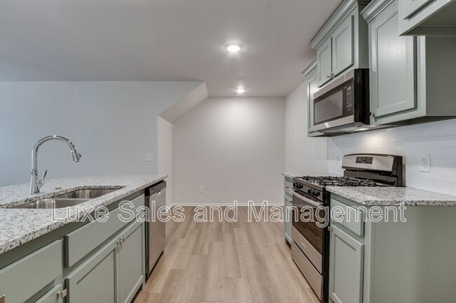 Building Photo - 10809 NW 119th St