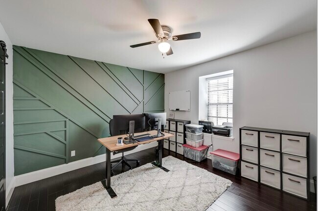 Building Photo - 3401 Timmons Ln