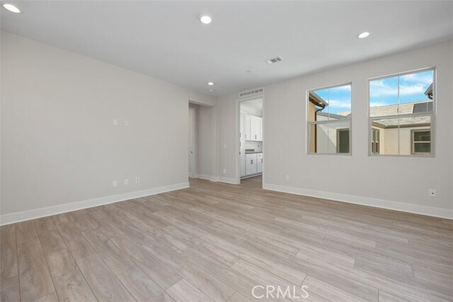 Building Photo - 9355 Astor