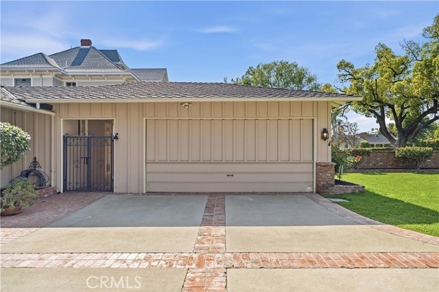 Building Photo - 8350 Duarte Rd