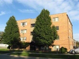 Building Photo - 1735 Chestnut St