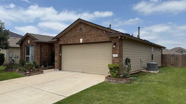 Building Photo - 412 Moulins Ln