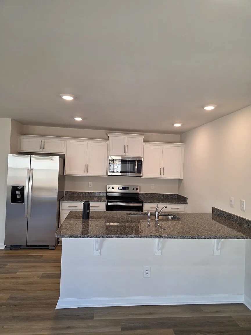 Building Photo - 5131 Hyrule Dr