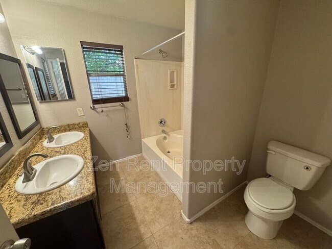 Building Photo - 5913 W Mercury Way
