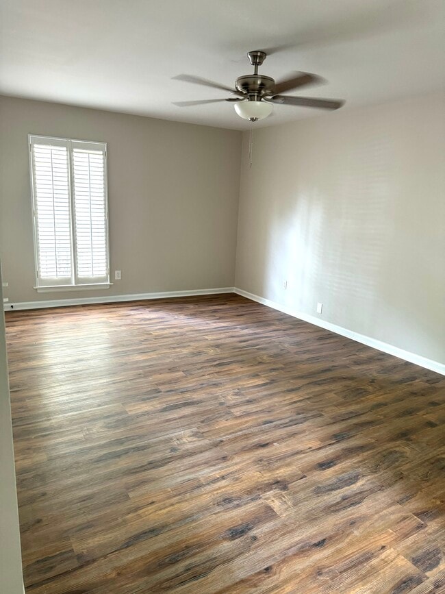 Building Photo - 505 Felder Ave