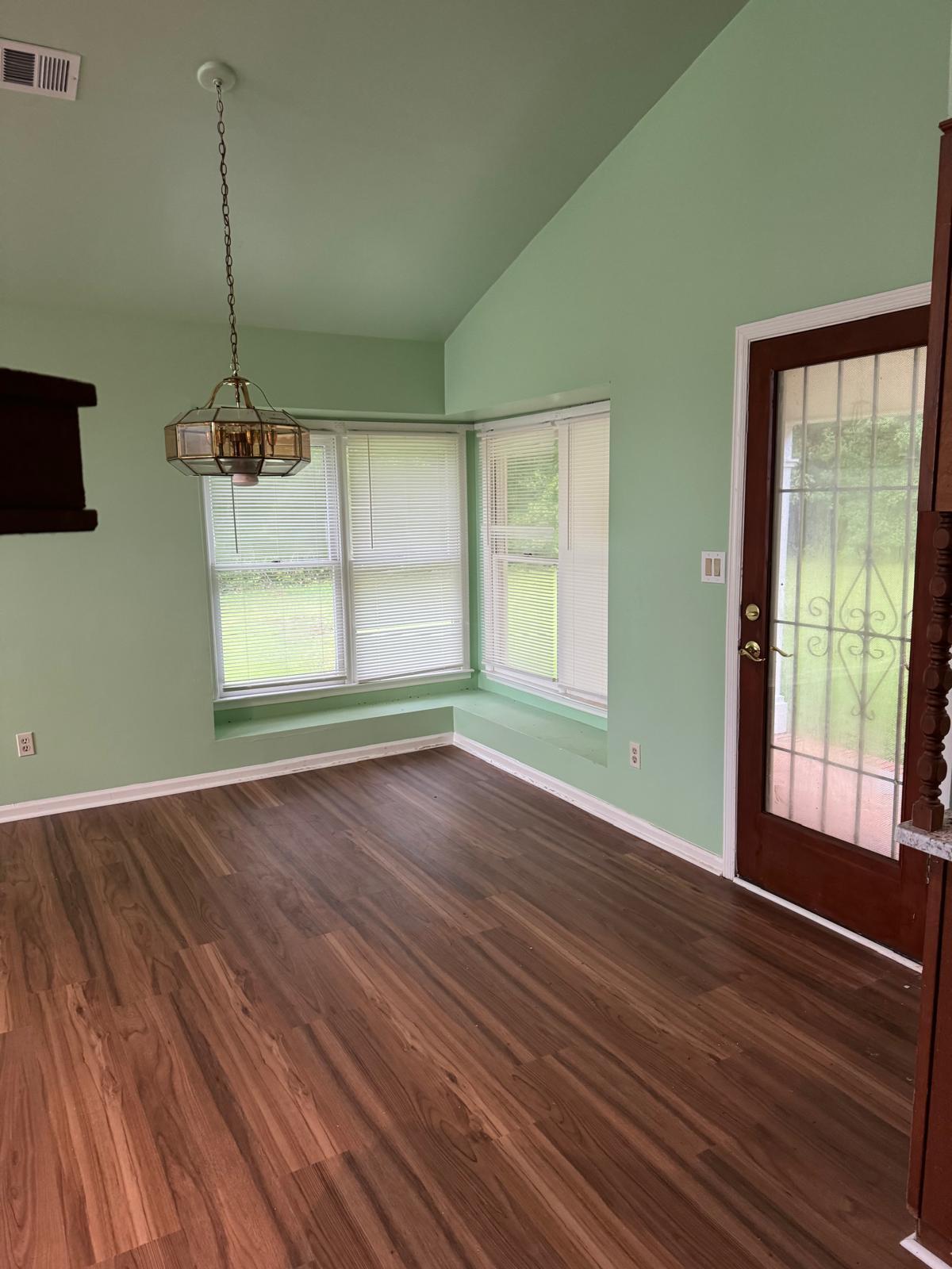 Building Photo - 502 Iveys Scenic Dr