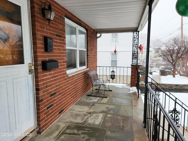 Building Photo - 16 Harold Ave