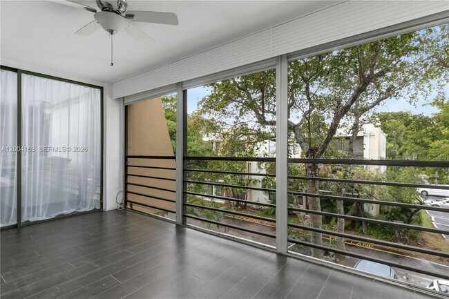 Building Photo - 20291 NE 30th Ave