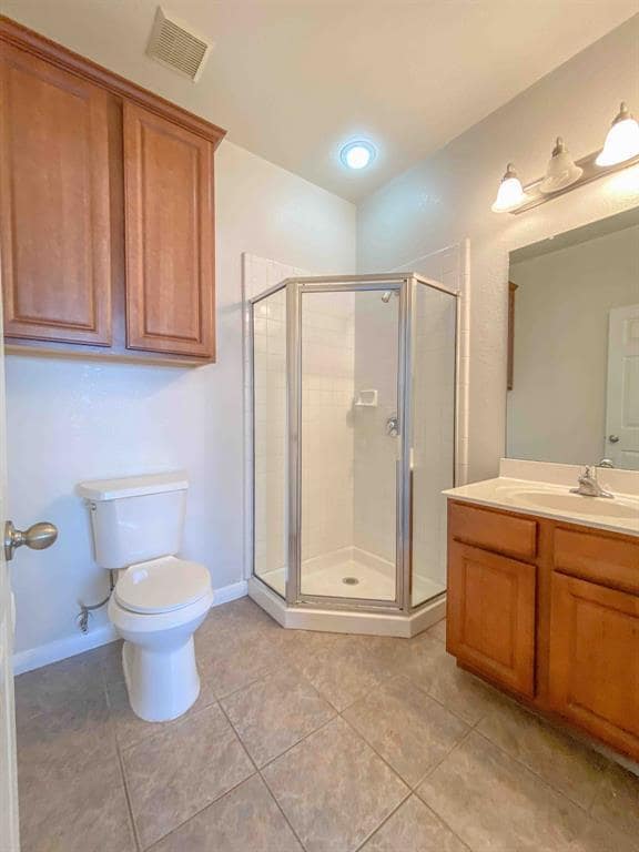 Building Photo - 609 W 37th St