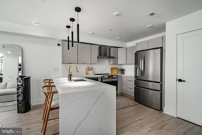 Building Photo - 2607 E Boston St