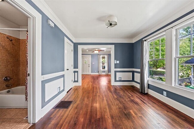 Building Photo - 2220 Newnan St