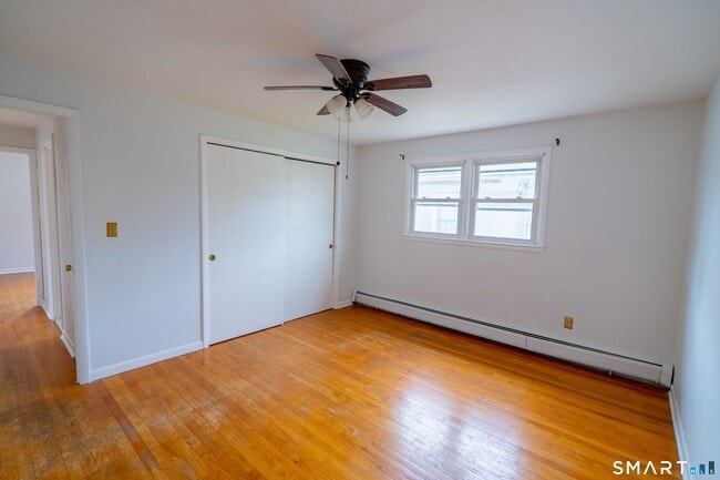 Building Photo - 326 Grovers Ave
