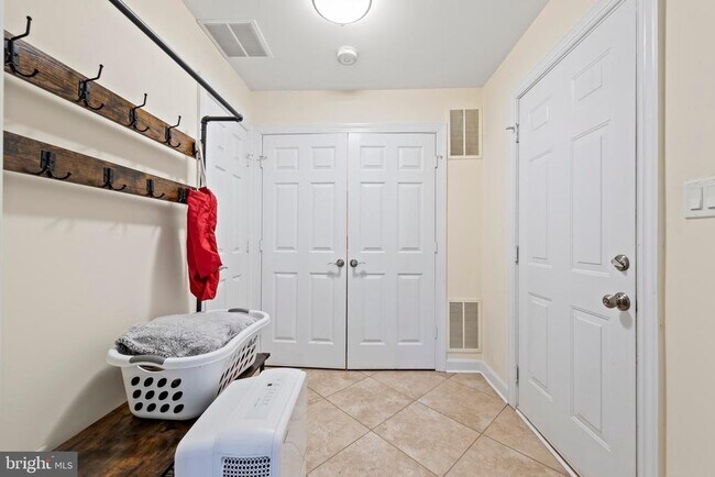 Building Photo - 47645 Weatherburn Terrace