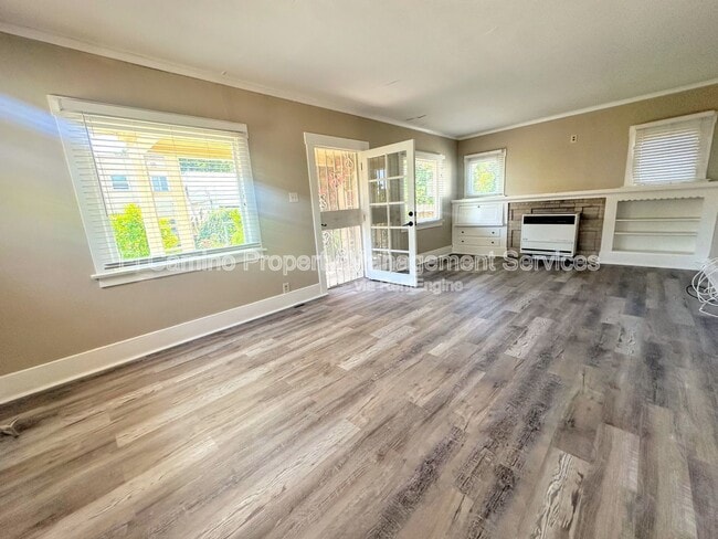 Building Photo - 5758 Pickering Ave