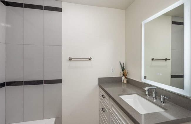 Building Photo - Charming Updated Home in Poway!