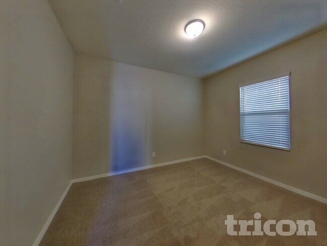 Building Photo - 33598 N Draba Ln