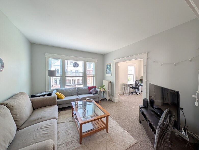 Building Photo - 42 Lowden Ave