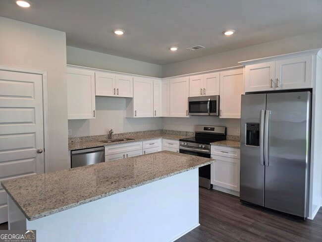 Building Photo - 541 Gov Treutlen Cir