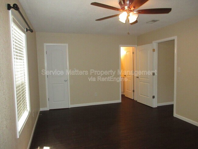 Building Photo - 4287 Diamond St