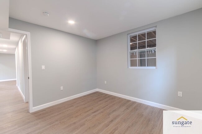 Building Photo - 11319 Harding Rd