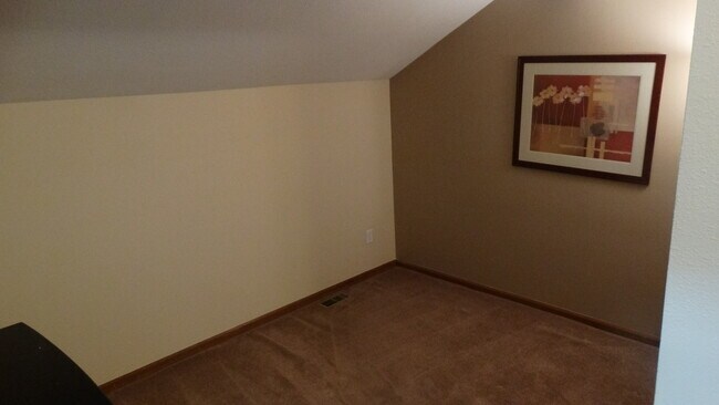 Building Photo - 13064 Garfield Dr