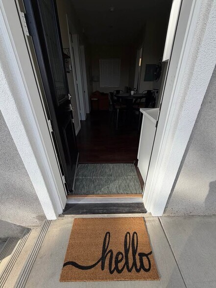 Building Photo - 862 Via Vis Dr N