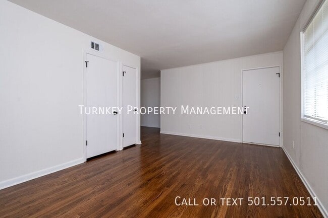 Building Photo - 615 Sherman St