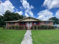 Building Photo - 2232 Basswood Pl SE