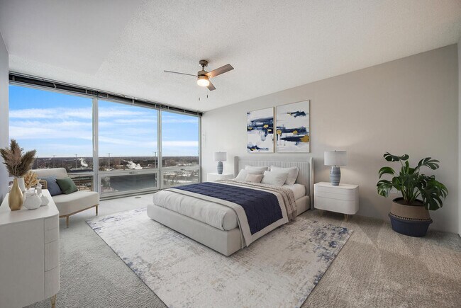 Building Photo - 9725 Woods Dr