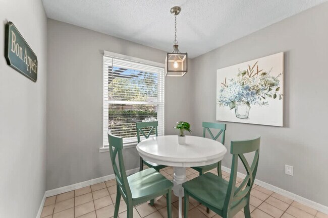 Building Photo - 10383 Chatwood Ct