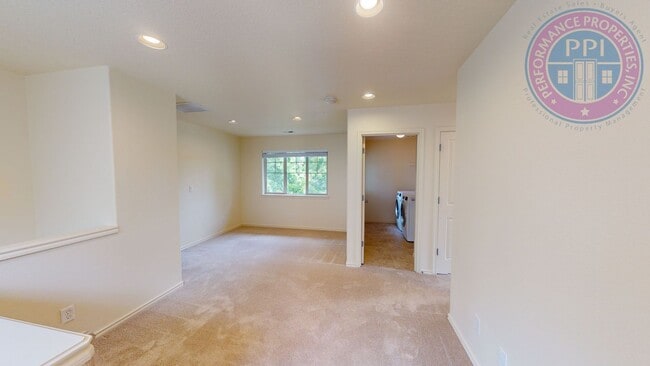 Building Photo - Bethany - Luxury Home, Central Air-Conditioning, Community Pool, Pet Welcome