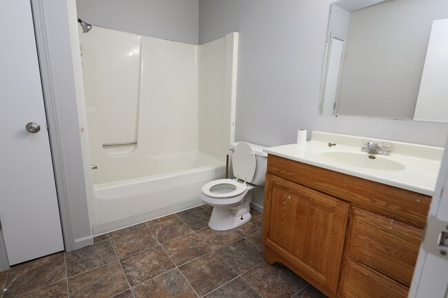 Building Photo - Nice, Recently Renovated 2-Bedroom Duplex ...