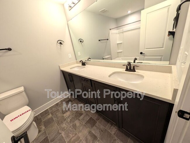 Building Photo - 2632 Ensemble Ct