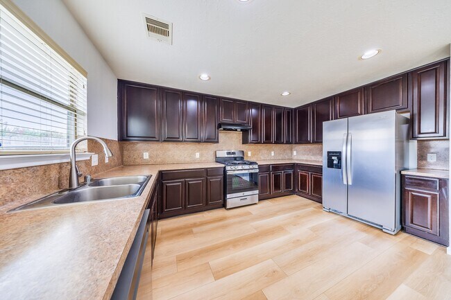 Building Photo - 21415 Sagrantino Ct