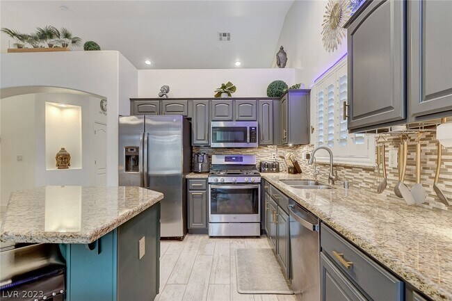 Building Photo - 5783 Tuscan Hill Ct