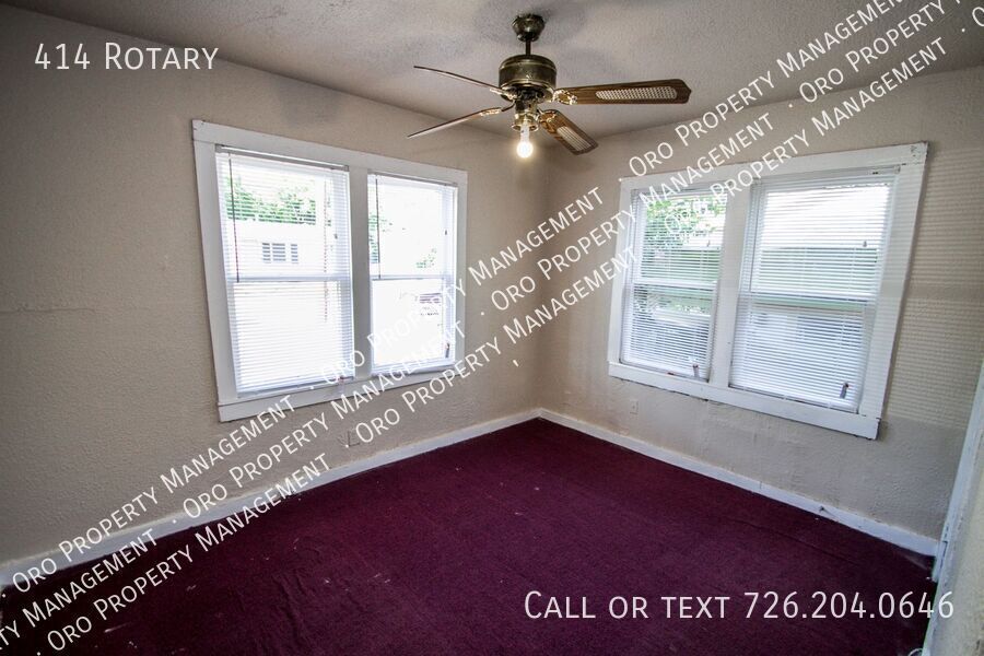Building Photo - 414 Rotary-