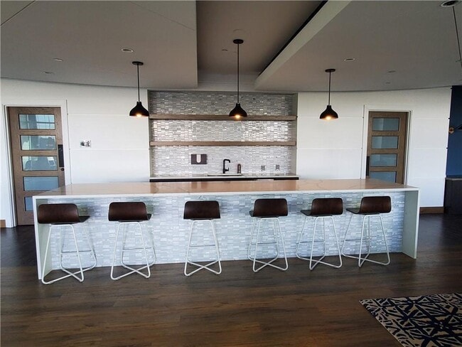 Building Photo - 943 Peachtree St NE