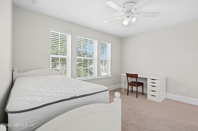 Building Photo - 80 Lazy Crest Dr