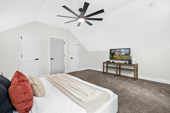 Building Photo - 316 W 14th St