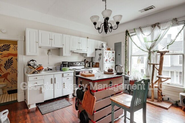 Building Photo - 295 Oglethorpe Ave