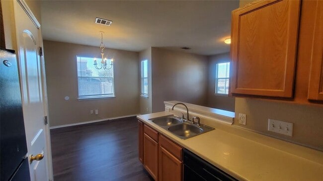 Building Photo - 14001 Cambourne Dr