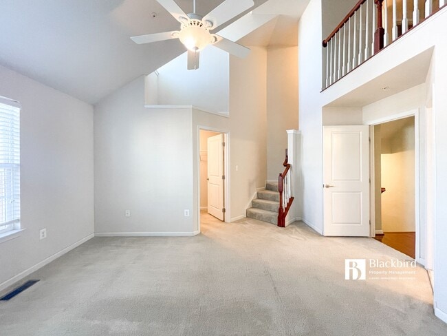 Building Photo - 3815 Hansberry Ct NE
