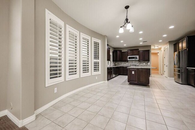 Building Photo - COMING SOON! Great Location!Stunning 6-bedroom Plus 7, 4.5-bathroom home located in Chandler